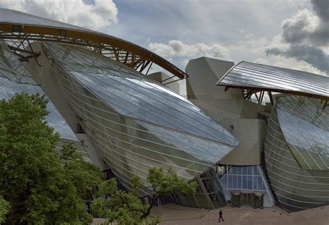 Why Paris's Newest Art Museum—the Fondation Louis Vuitton  .
